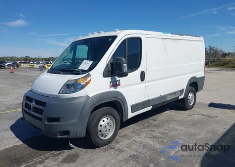 2017 Ram Promaster 1500 Low Roof 136 Wb z USA, uszkodzony, nr VIN 3C6TRVAG9HE546205